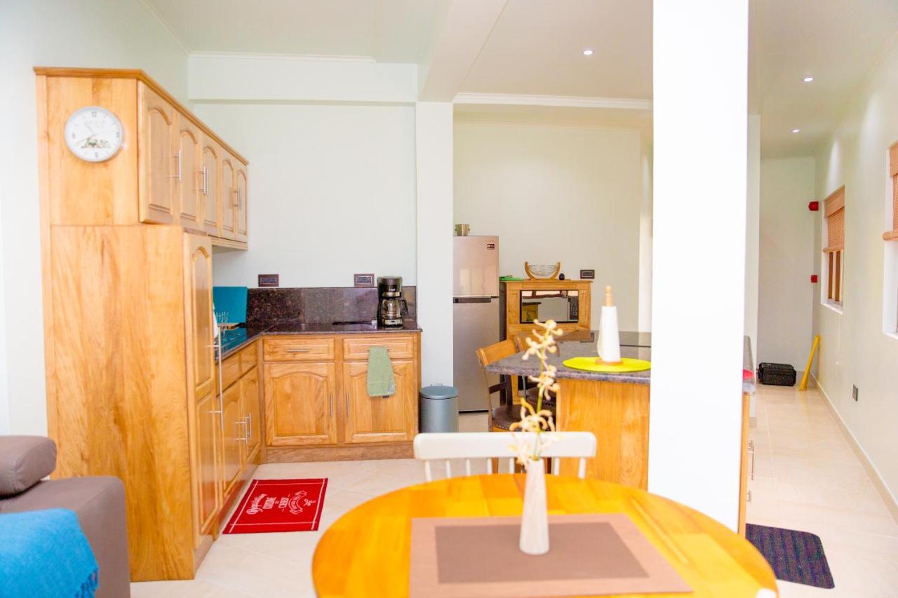 Вілла Cap-Sud Self Catering Au Cap Екстер'єр фото