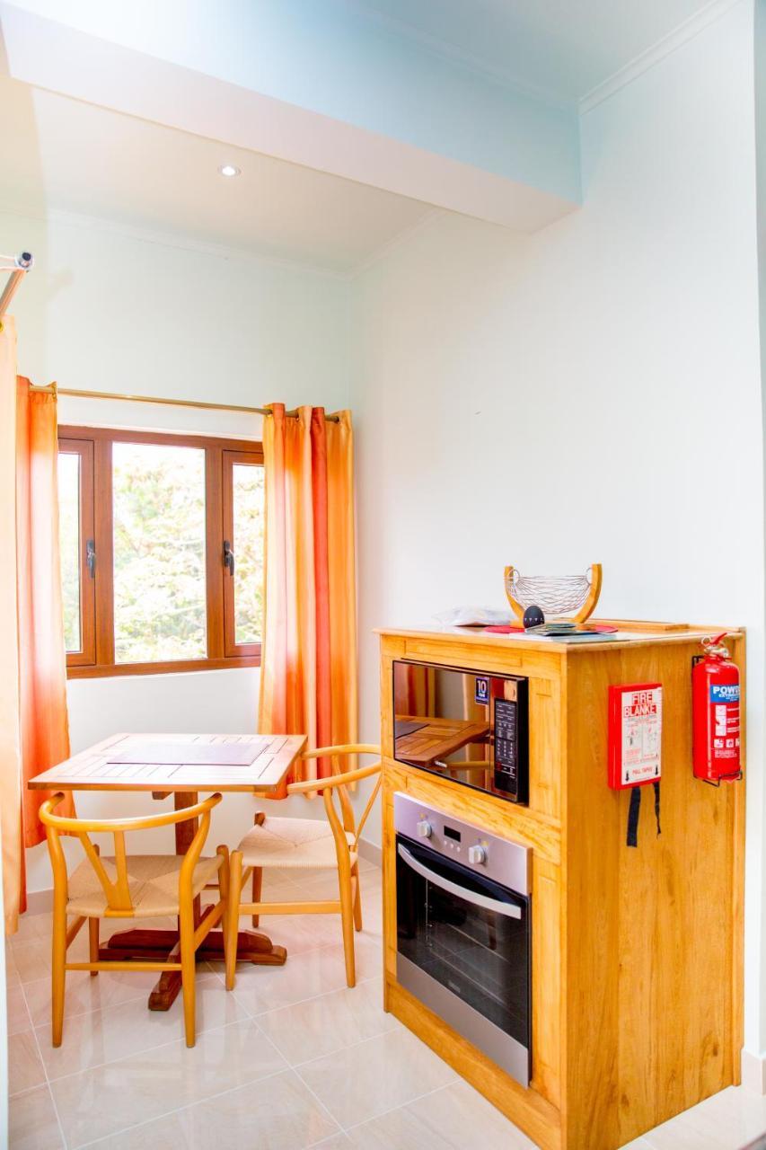 Вілла Cap-Sud Self Catering Au Cap Екстер'єр фото